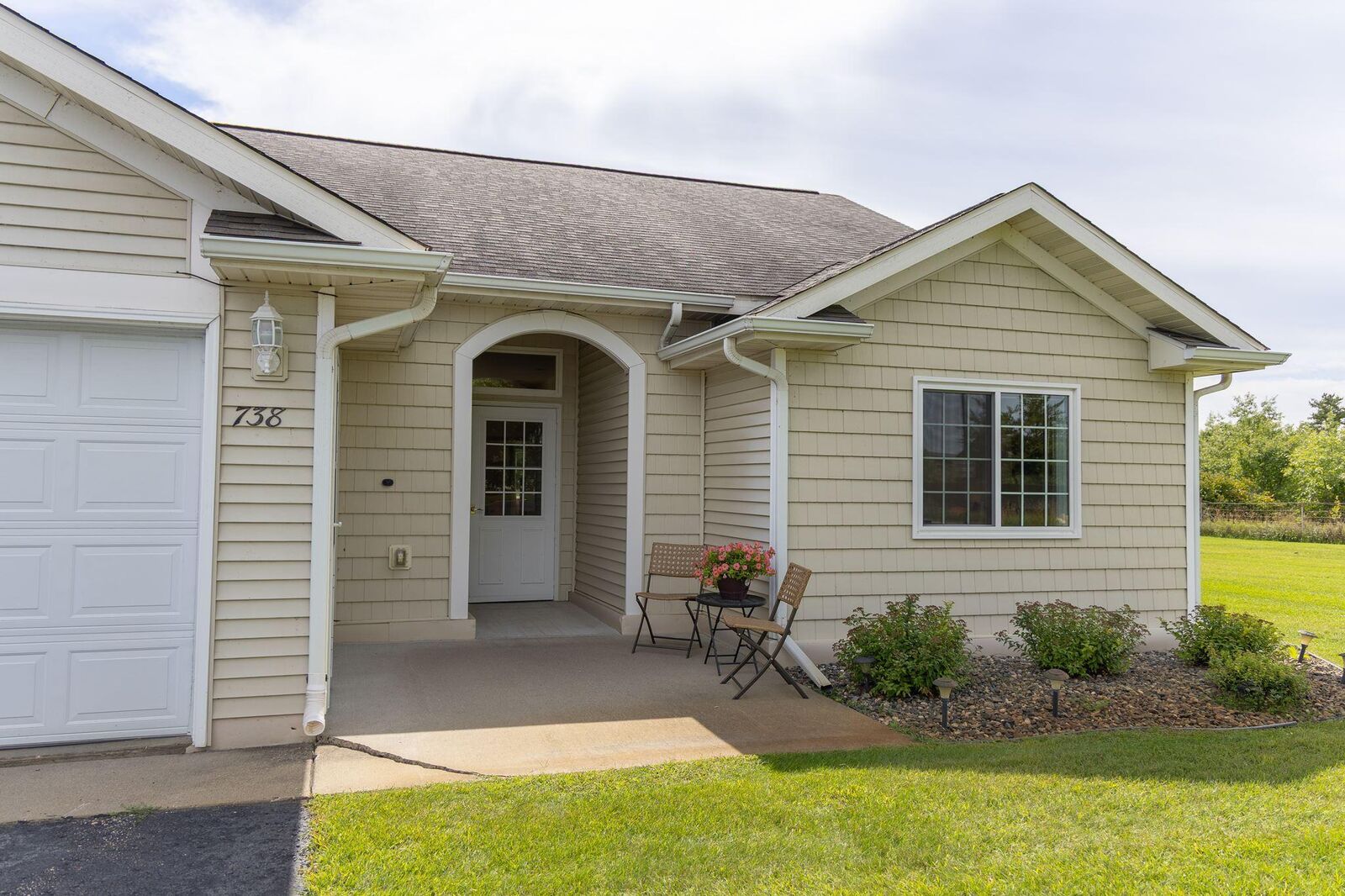 Property Photo:  738 35th Street NW  MN 56601 