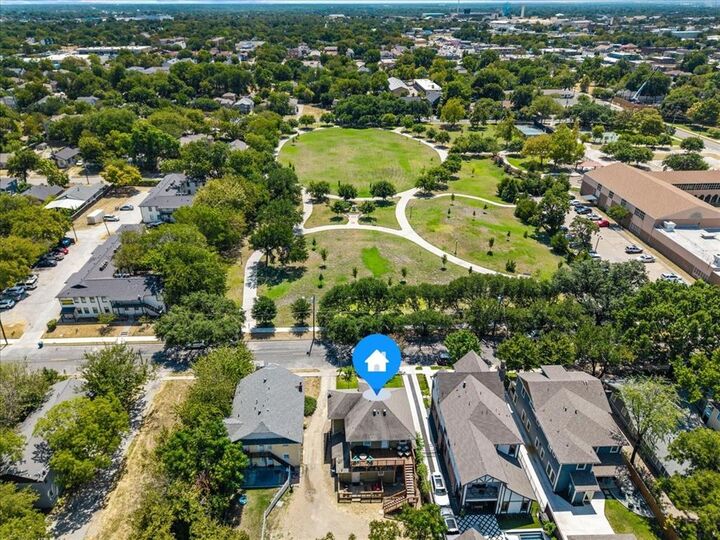 Property Photo:  4619 Worth Street  TX 75246 