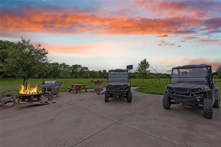 Property Photo:  400 Bethel Rd Road  TX 75167 