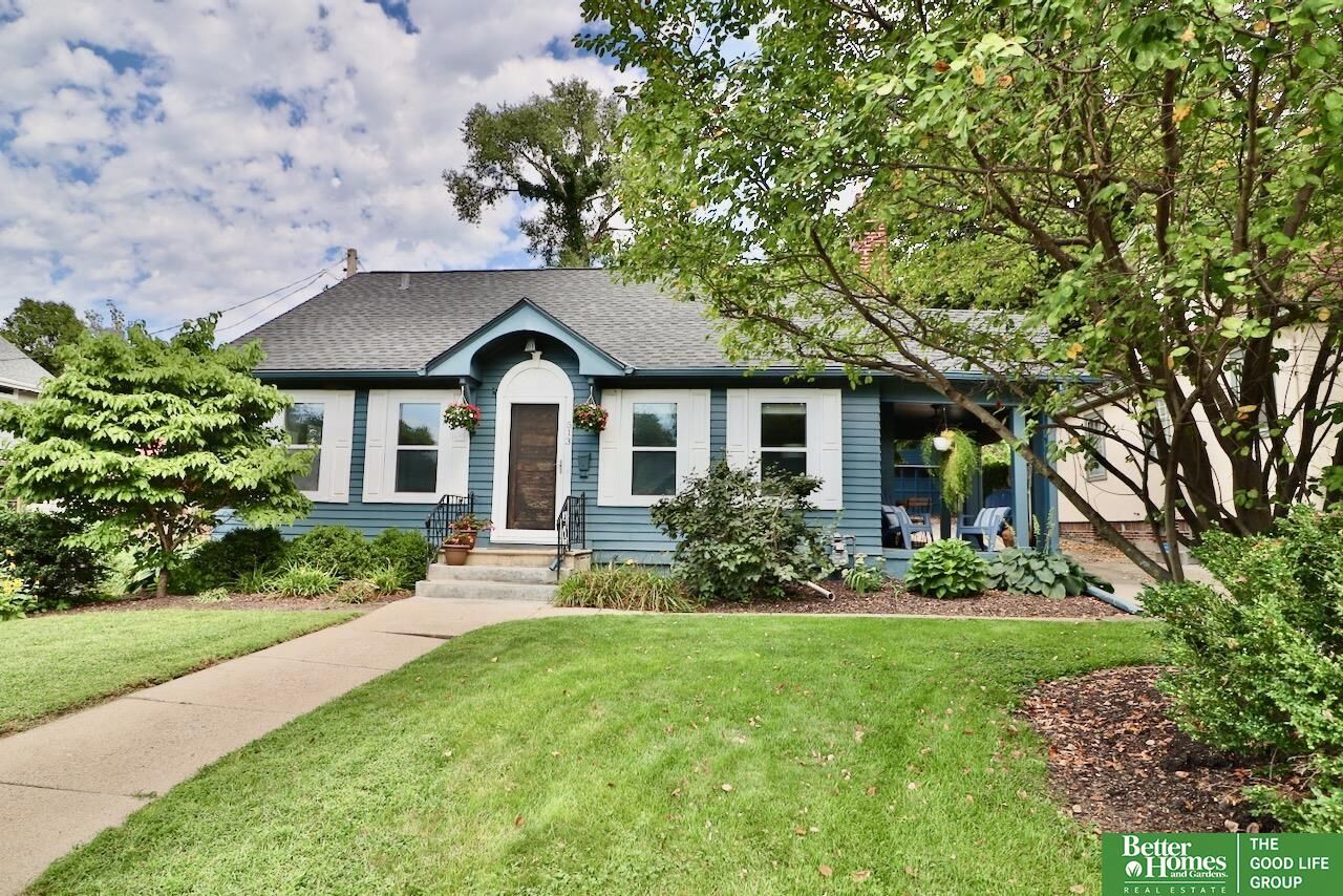 Property Photo: 513 S 56th Street NE 68106