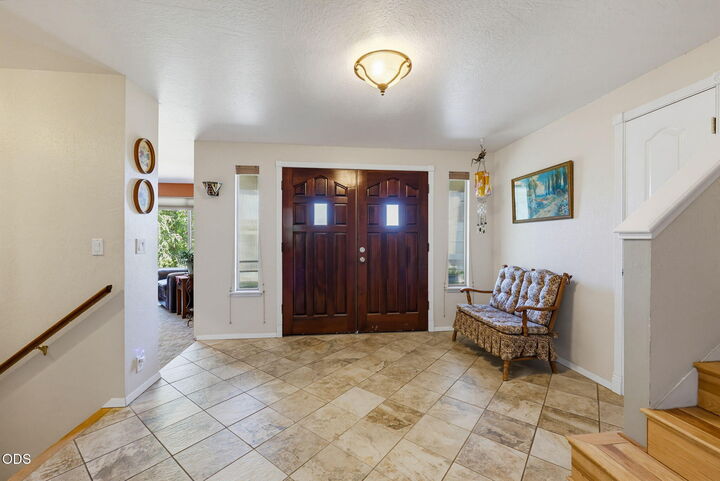 Property Photo: 811 NE Oregon Avenue OR 97526