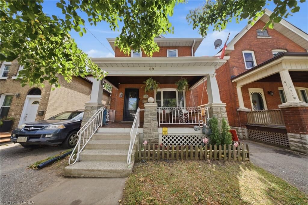 Property Photo:  69 Arthur Street  ON N3S 3H9 