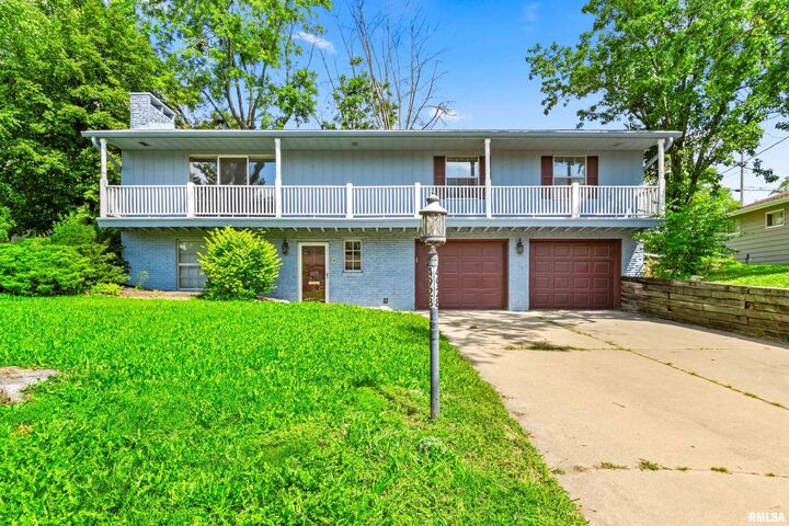 Property Photo: 4928 N Mansfield Drive IL 61614