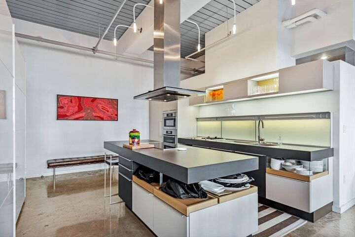 Property Photo:  27 Wareham Street 203  MA 02118 
