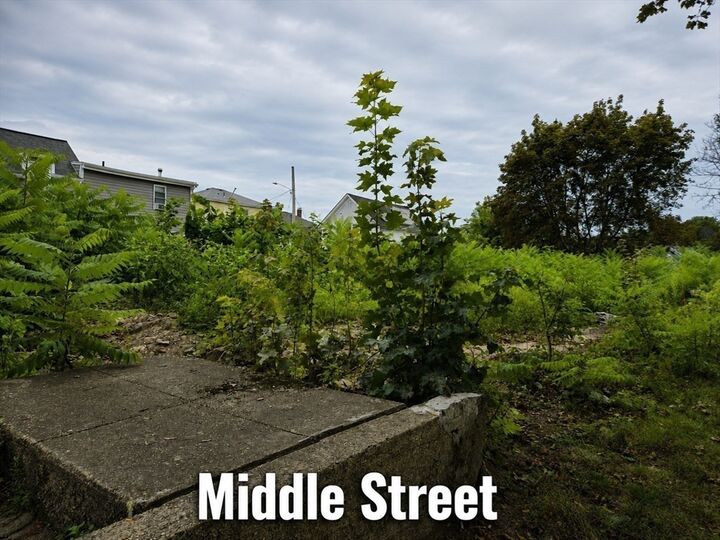 Property Photo:  68 Middle Street  MA 01420 