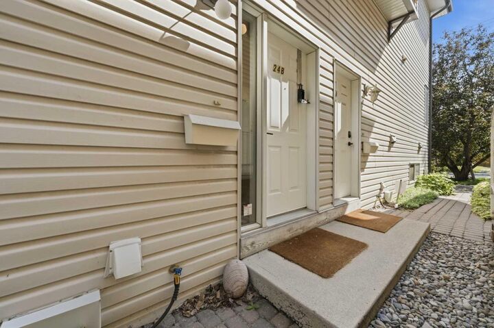 Property Photo:  24 34 Avenue SW 2  AB T2S 2Z2 