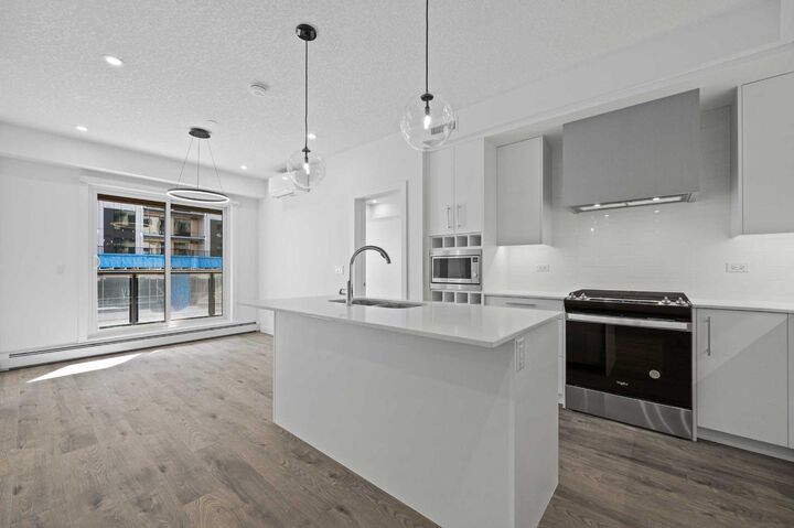 Property Photo:  8370 Broadcast Avenue SW 315  AB T3H 6L3 