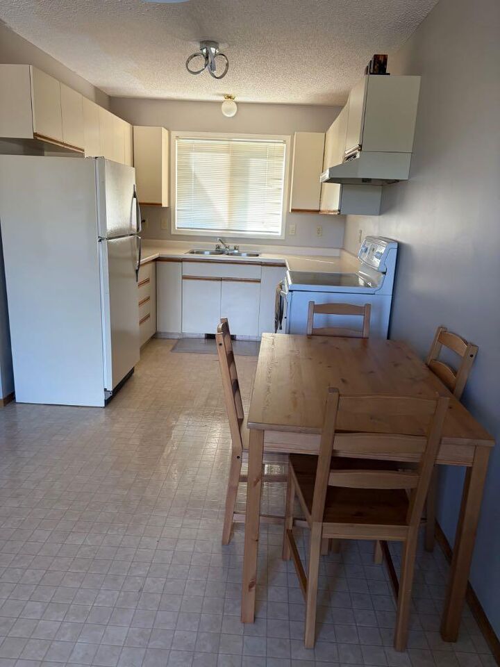 Property Photo:  71132 Range Road 262 Highway S 112C  AB T0H 0Y0 
