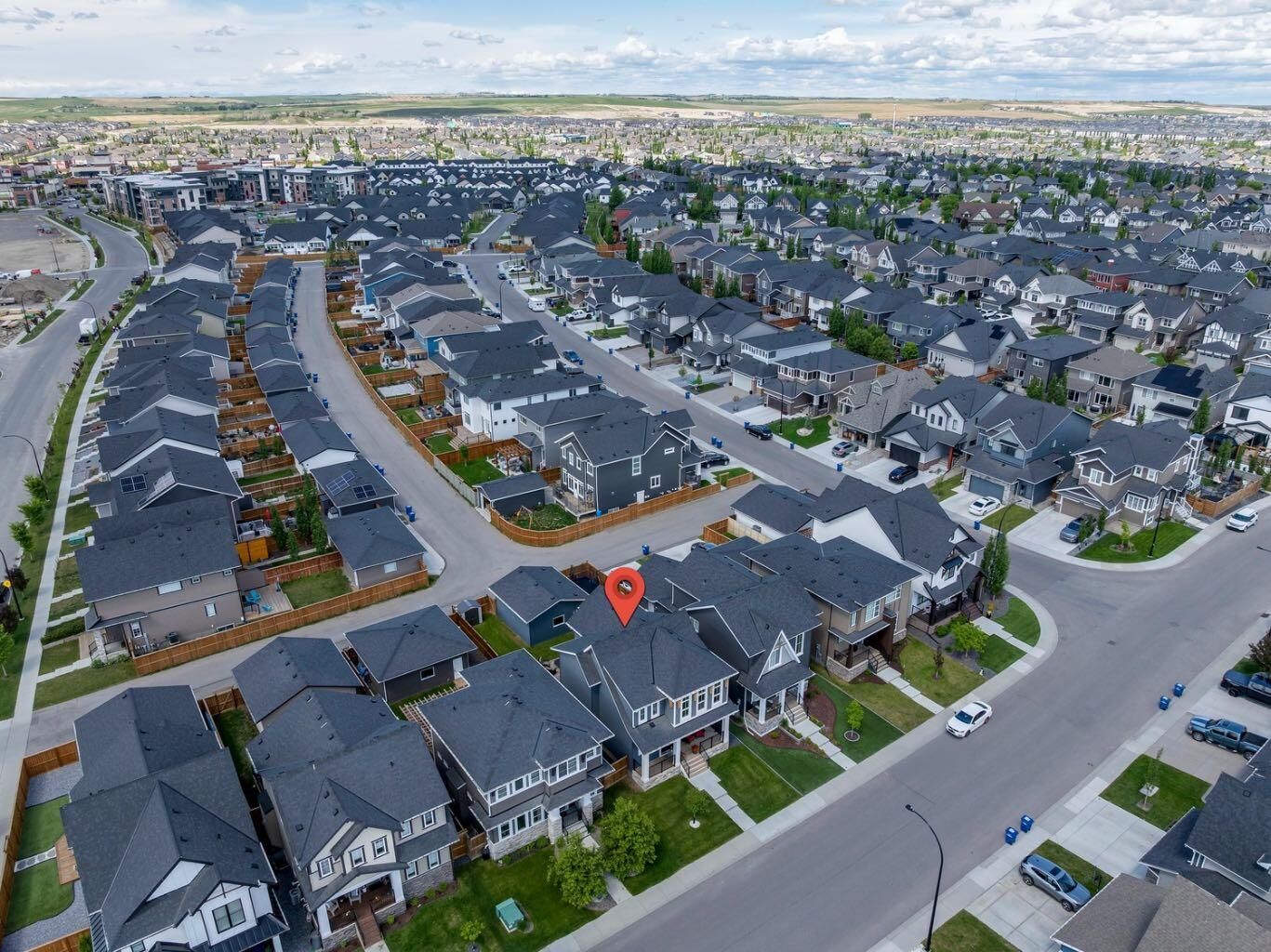 Property Photo:  67 Coopersfield Park SW  AB T4B 4K8 
