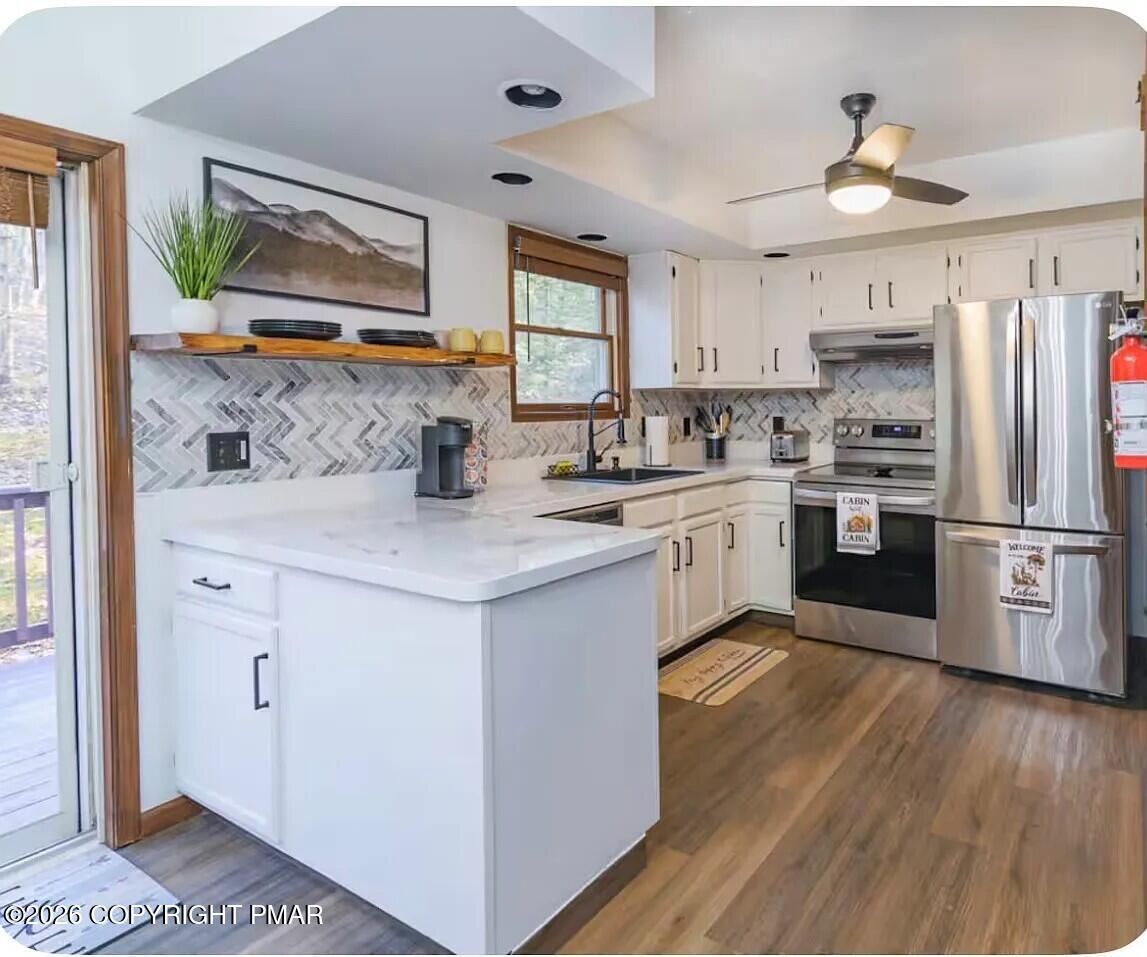 Property Photo: 1188 Alpine Drive PA 18302