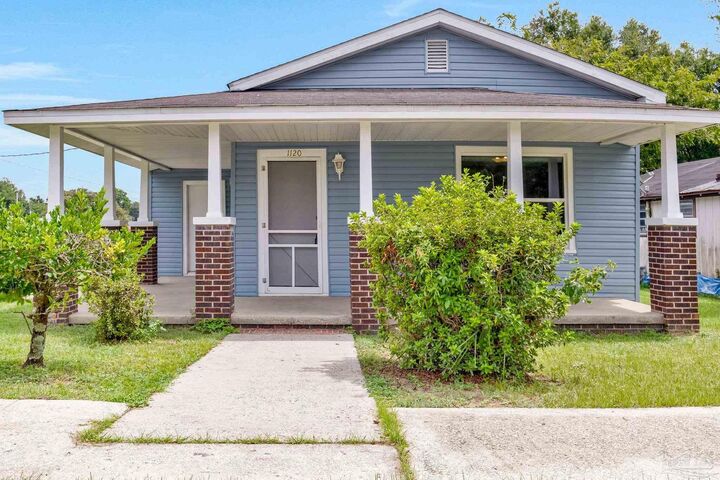 Property Photo:  1120 N L St  FL 32501 