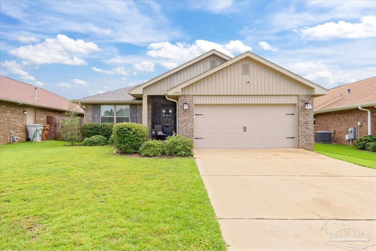 Property Photo:  4081 Hazelhurst Dr  FL 32571 