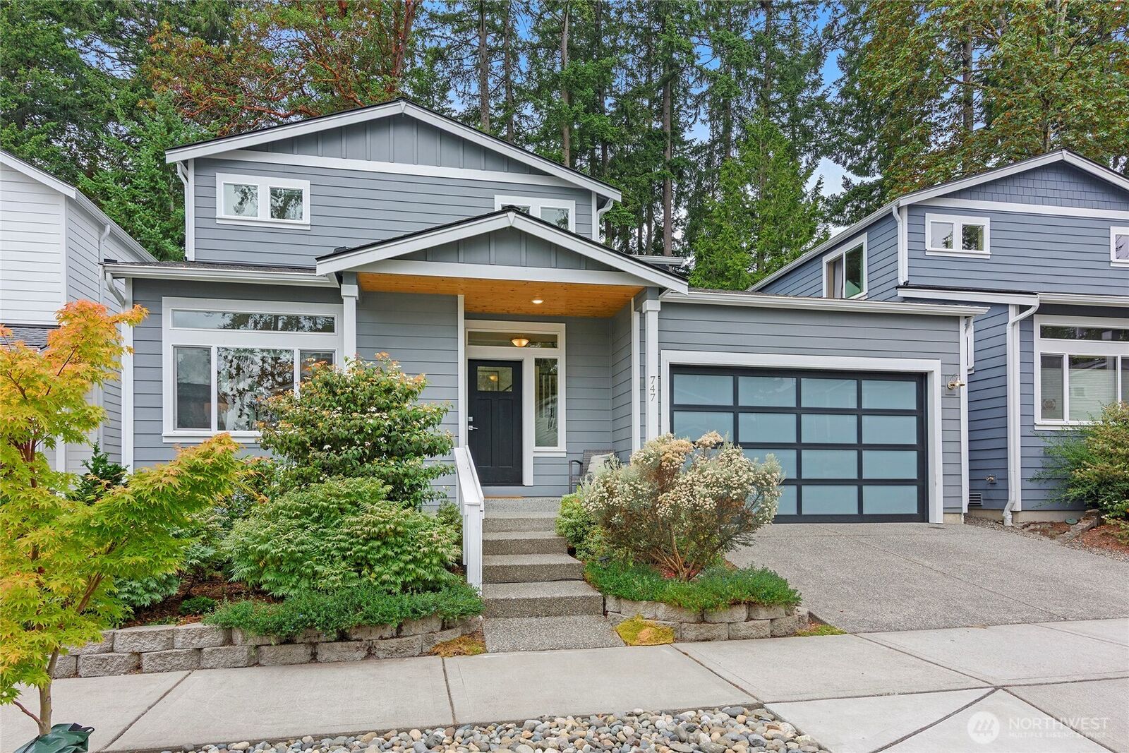 Property Photo: 747 Fords Court WA 98110