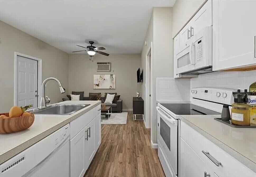 Property Photo: 1620 Monroe Street Rear FL 33020