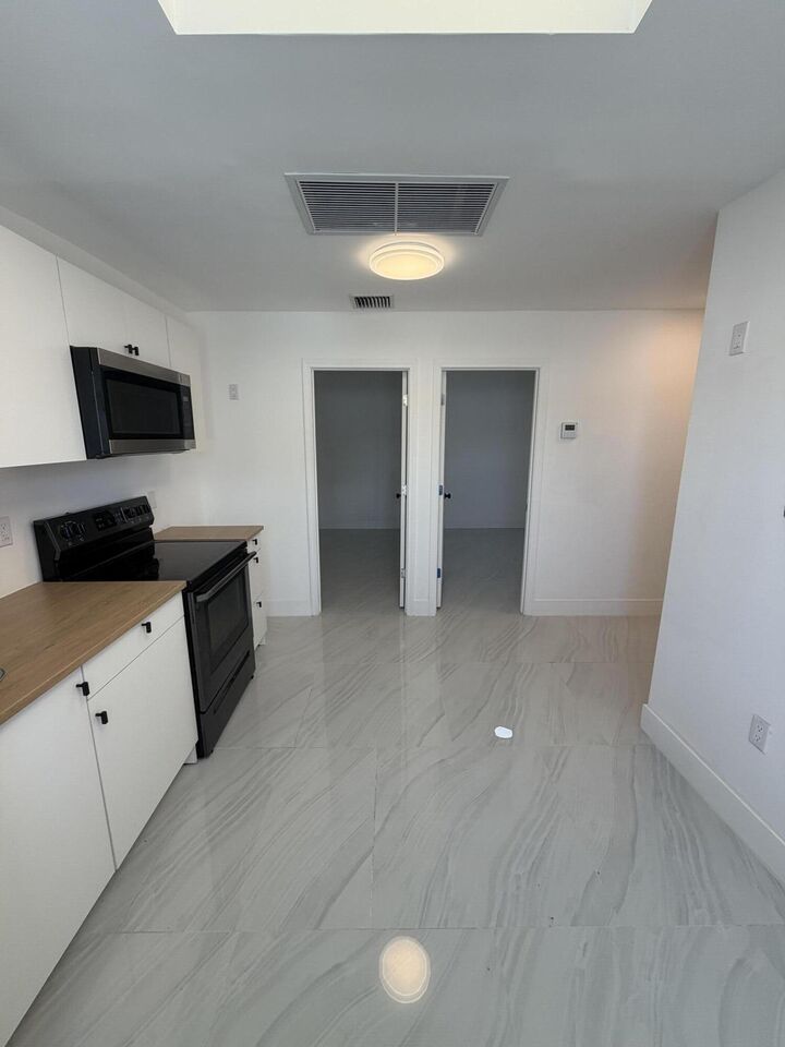 Property Photo: 8211 Biscayne Boulevard 1 FL 33138