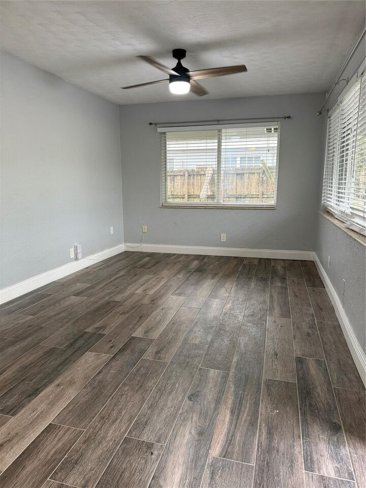 Property Photo:  1516 NW 7th Avenue  FL 33311 