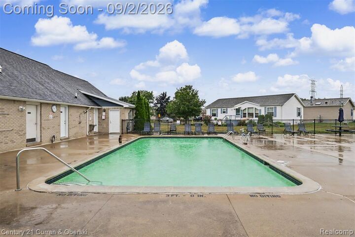 Property Photo:  24519 Manchester  MI 48134 