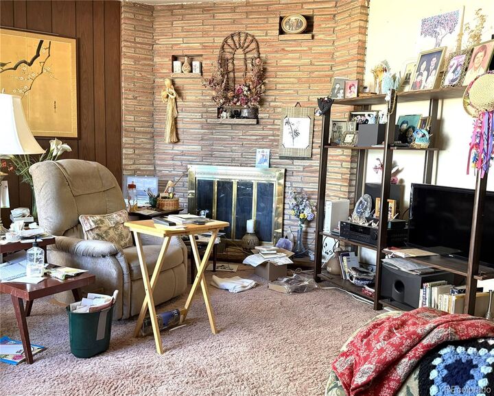 Property Photo:  1010 Hilltop Drive  CO 80537 