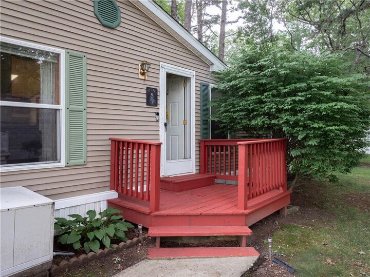 Property Photo:  5 Kelly Lane  RI 02816 