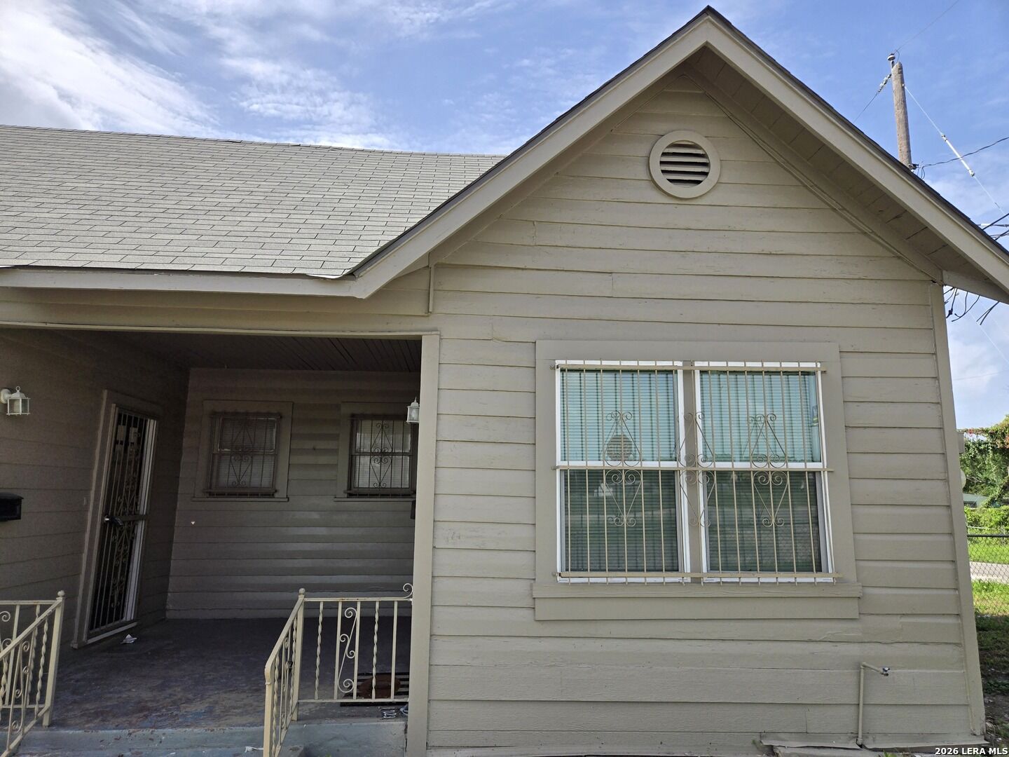 Property Photo: 2236 N Interstate 35 TX 78208