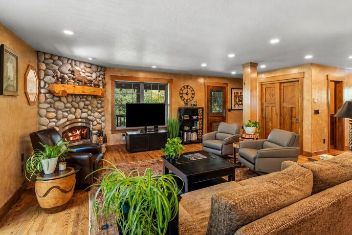 Property Photo: 1880 Hunters Drive A CO 80487