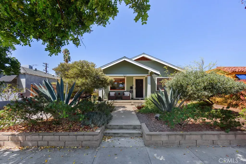 Property Photo:  3717 Falcon Avenue  CA 90807 
