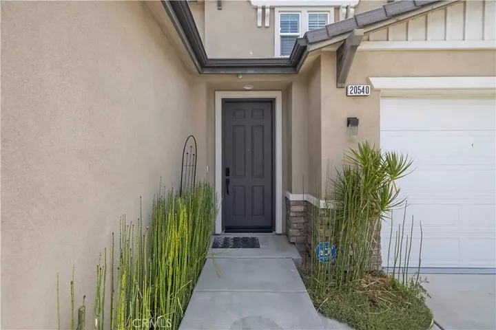 Property Photo: 20540 Suzie CA 91350