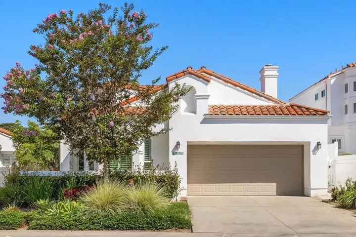 Property Photo: 4994 Lamia Way CA 92056