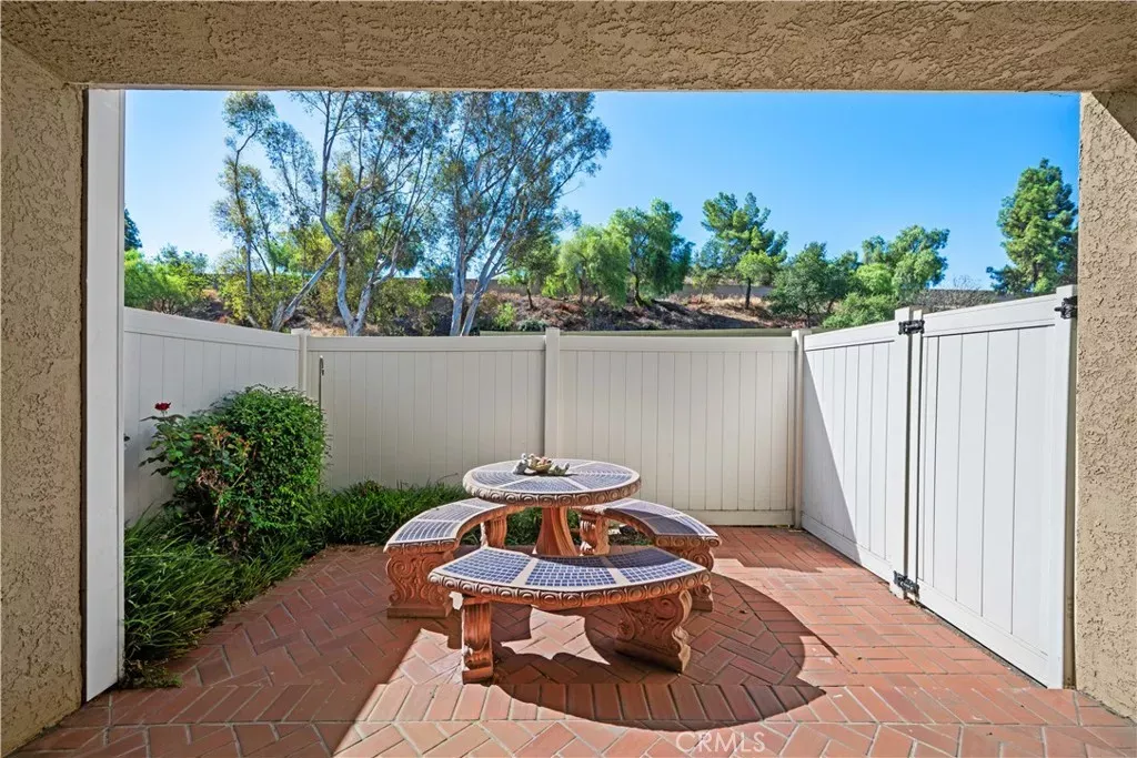 Property Photo:  23 Country Mile Road  CA 91766 