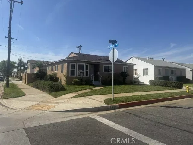 Property Photo:  1057 S 5th Street  CA 90640 