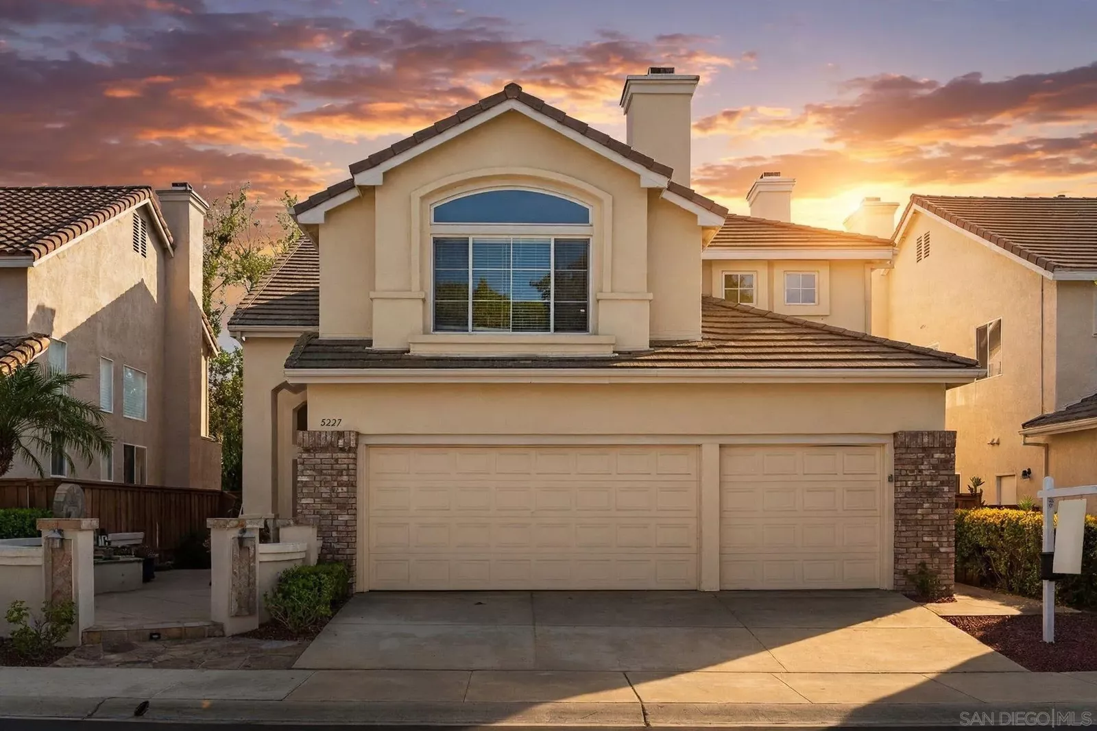 Property Photo:  5227 Ruette De Mer  CA 92130 