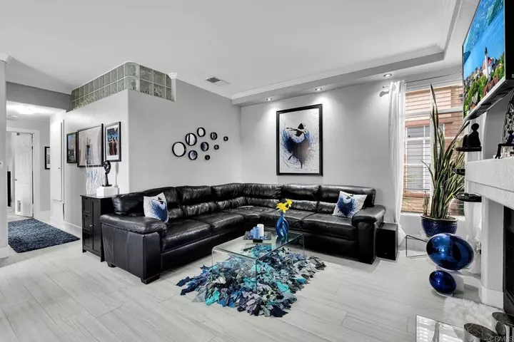 Property Photo:  3587 Cameo Drive 19  CA 92056 
