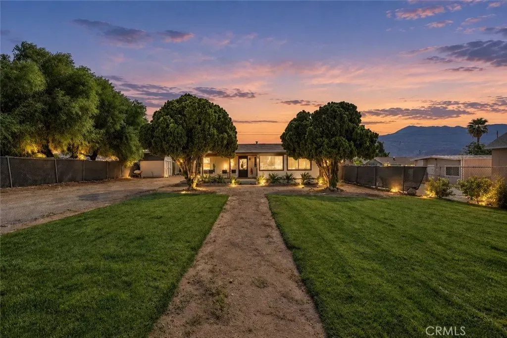 Property Photo:  934 N Almond Way  CA 92220 