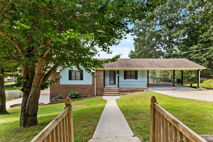 Property Photo: 341 Co Rd 1272 AL 35179