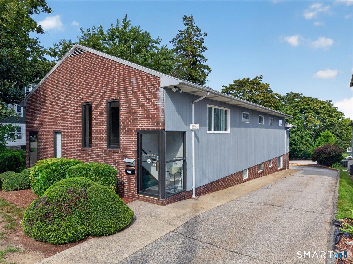 Property Photo:  268 Montauk Avenue 268  CT 06320 
