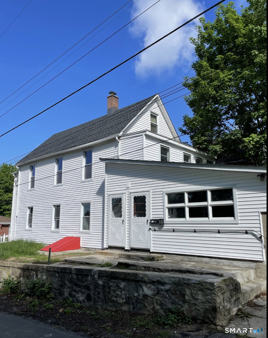 Property Photo:  40 North Beacon Street  CT 06704 