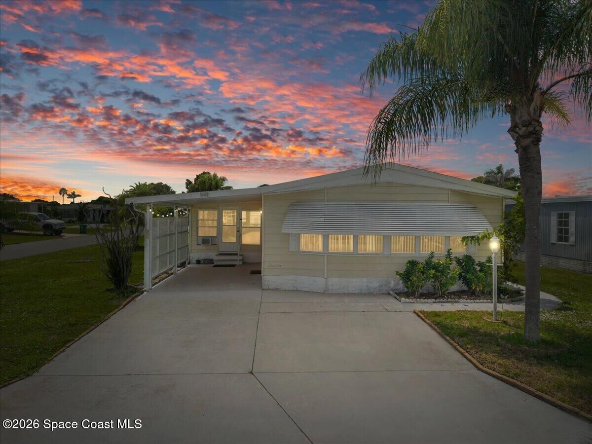 Property Photo: 601 Seagull Drive FL 32976