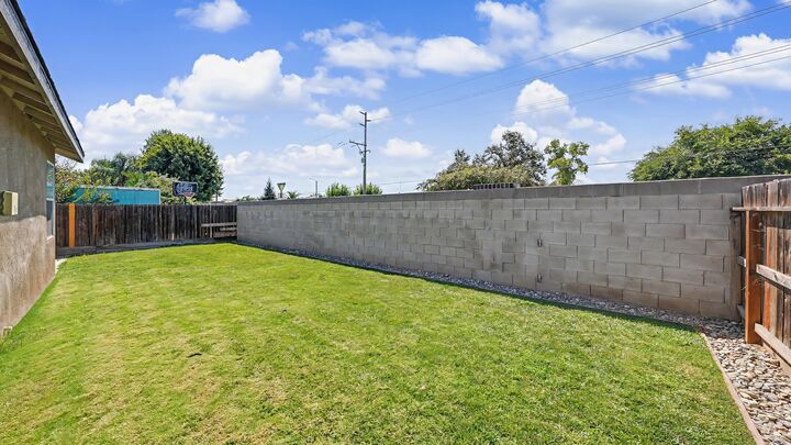 Property Photo:  711 W Anissa Street  CA 93223 