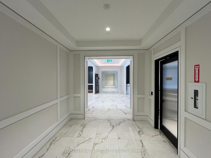 Property Photo:  4010 Eglinton Avenue W 1015  ON M9A 0G5 