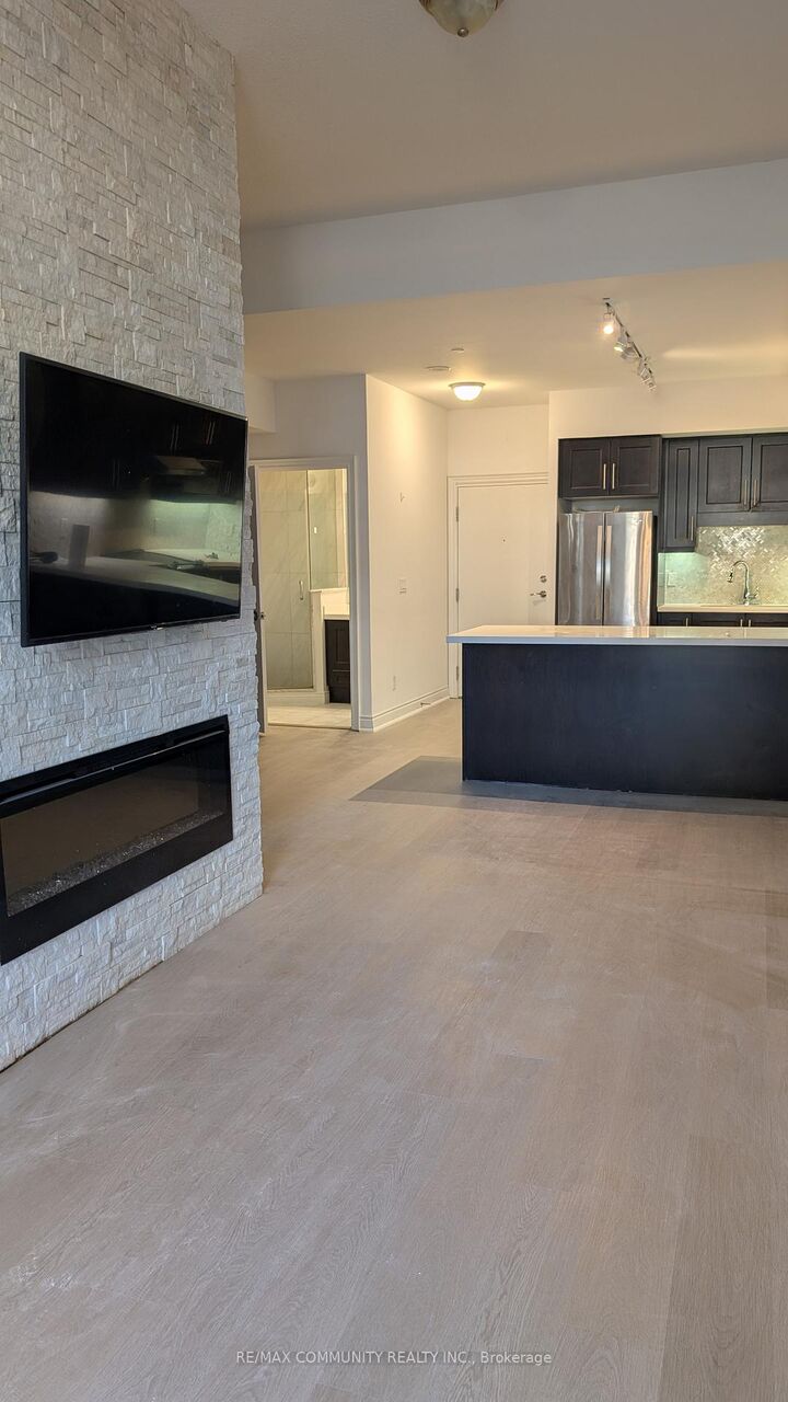 Property Photo:  38 Cedarland Drive C105  ON L6G 0G7 