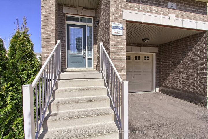 Photo de la propriété:  2 Cedarland Road E  ON L6Y 6E5 