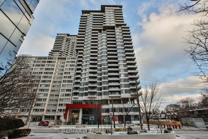 Property Photo:  25 Holly Street 502  ON M4S 0E3 