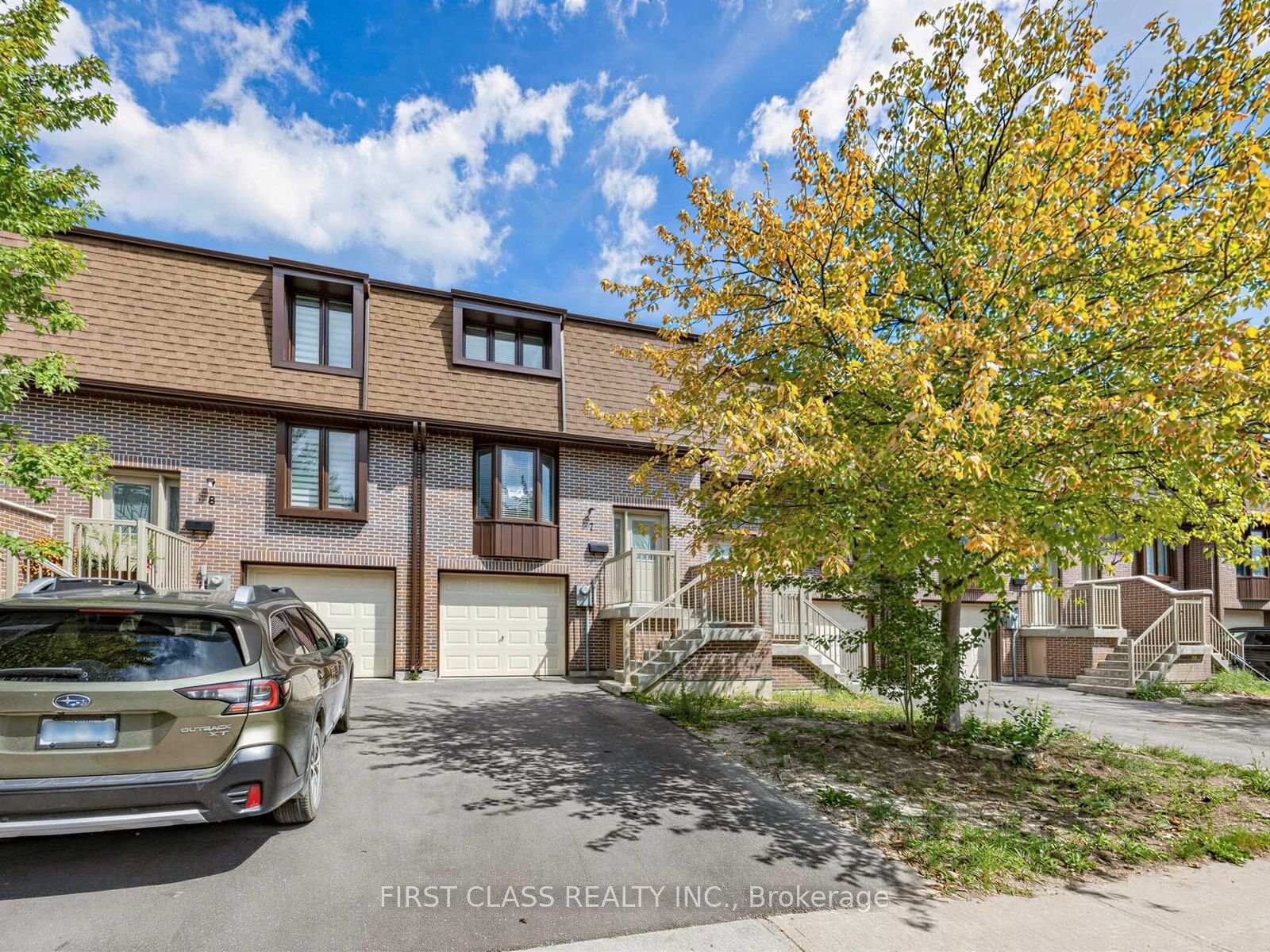 Property Photo:  11 Plaisance Road Unit 7  ON L4C 5H1 