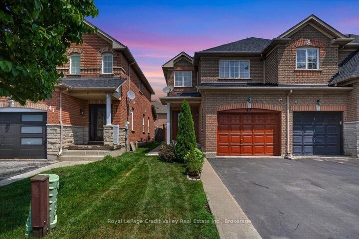 Property Photo:  43 Coppermill Drive  ON L7A 1N1 