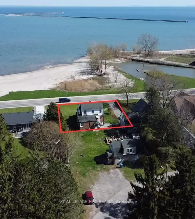 Property Photo: 19 Lakeshore Road ON L3K 2S2