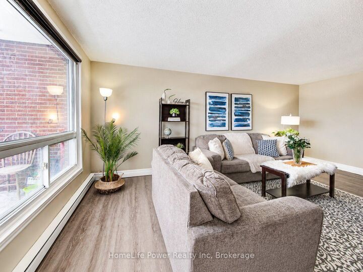 Property Photo:  4 Avalon Place 303  ON N2M 4N6 