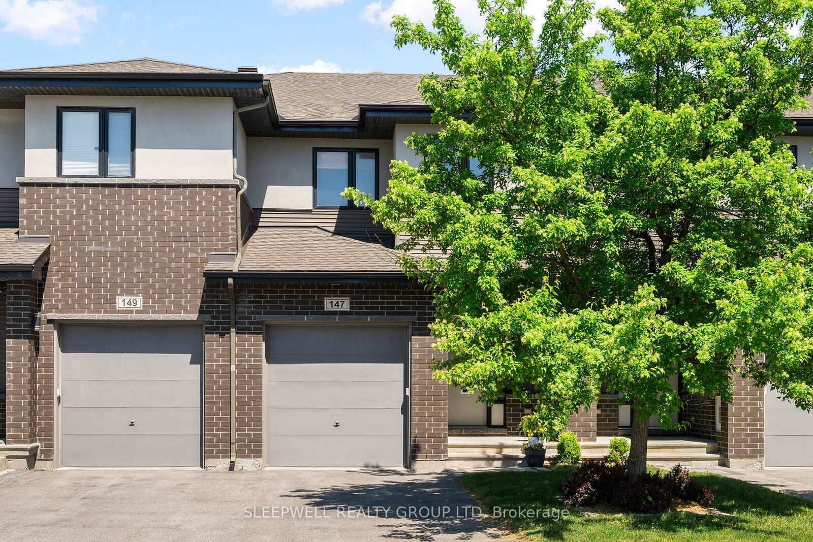 Property Photo:  147 Westphalian Avenue  ON K2V 0A3 