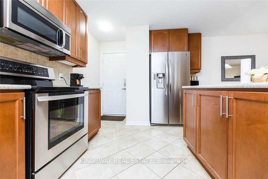 Property Photo:  31 Bleasdale Avenue S  ON L7A 0P5 
