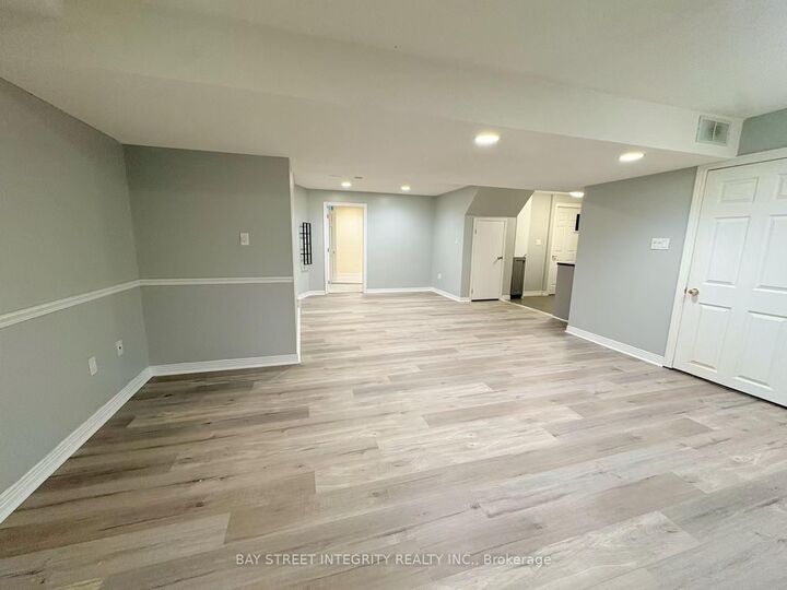 Property Photo:  414 River Glen Boulevard  ON L6H 5X5 