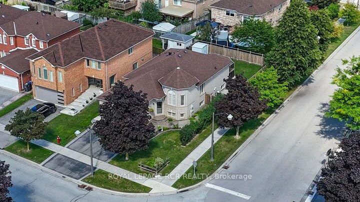 Property Photo:  65 Royalton Drive  ON L7E 2G5 